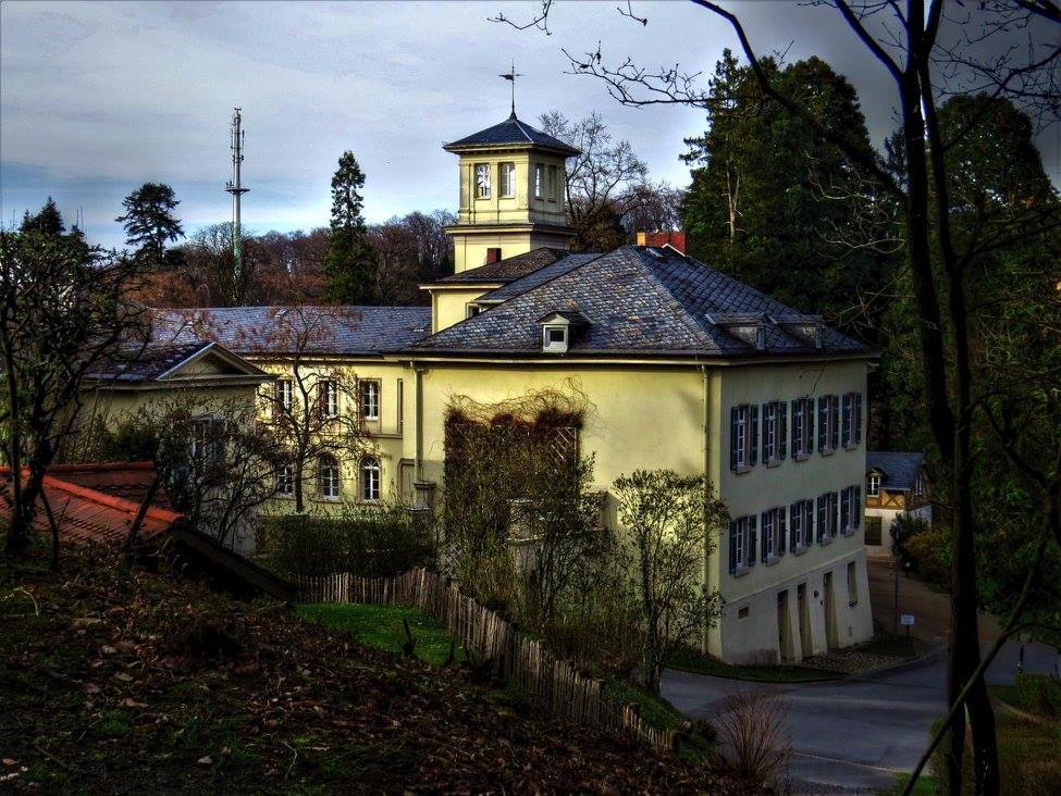 Schloss Heiligenberg in Seeheim-Jugenheim von Gerhard Lahres