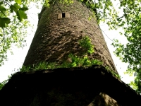 Turm am Katzenbuckel von Gabriela Vogel